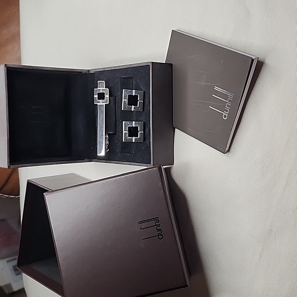 Dunhill 925 silver  cufflinks set with square onyx
